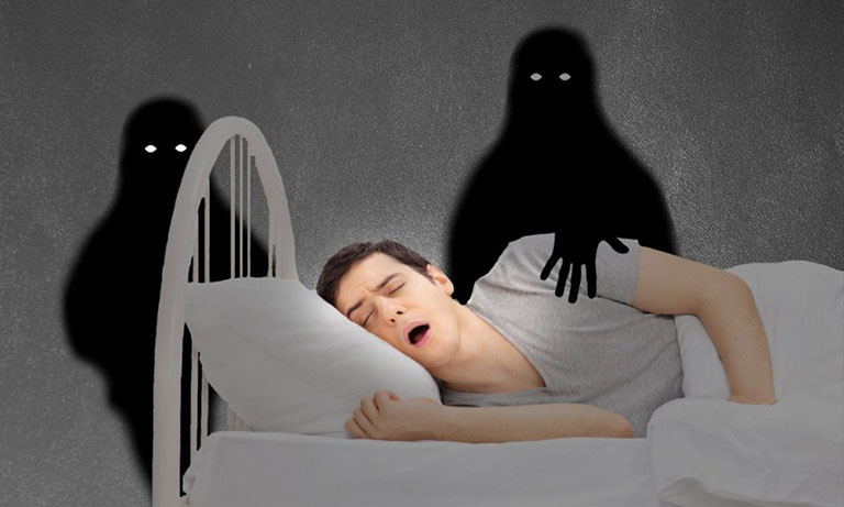 mo thay bong de 2 Mộng thấy con trai của mình bị bóng đè